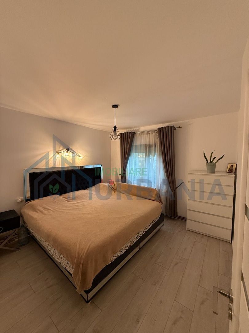Apartament 3 camere, Nicolina 2, renovat complet 2022 – 68 mp, orientat sud - Poză 3