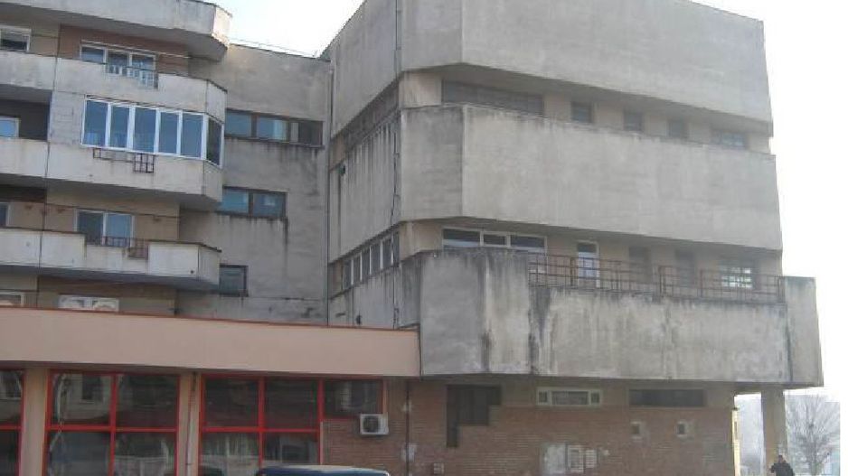 Cladire comerciala Turda - Poză 1