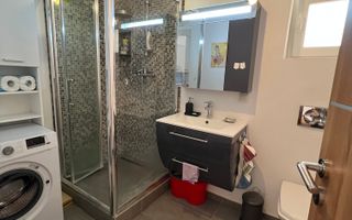 Apartament central – luminos și primitor | 2 dormitoare + living cu bucătărie - Poză 3