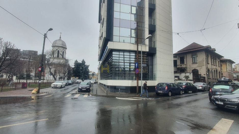 Apartament 3 camere Bld Corneliu Coposu - Poză 1