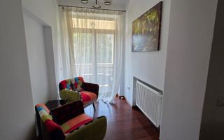 Apartament  in vila Pangratti // Televiziune - Poză 2