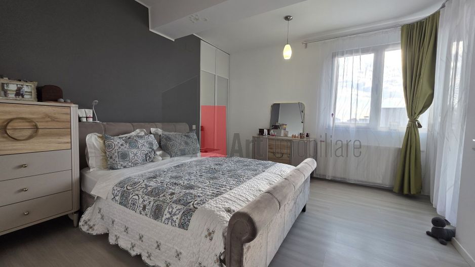 Inchiriere  apartament 3 camere Politehnica - Poză 1