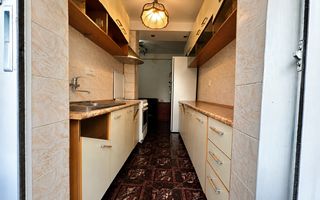 Apartament 3 camere spatios de vanzare în zona - Tractorul - Poză 7