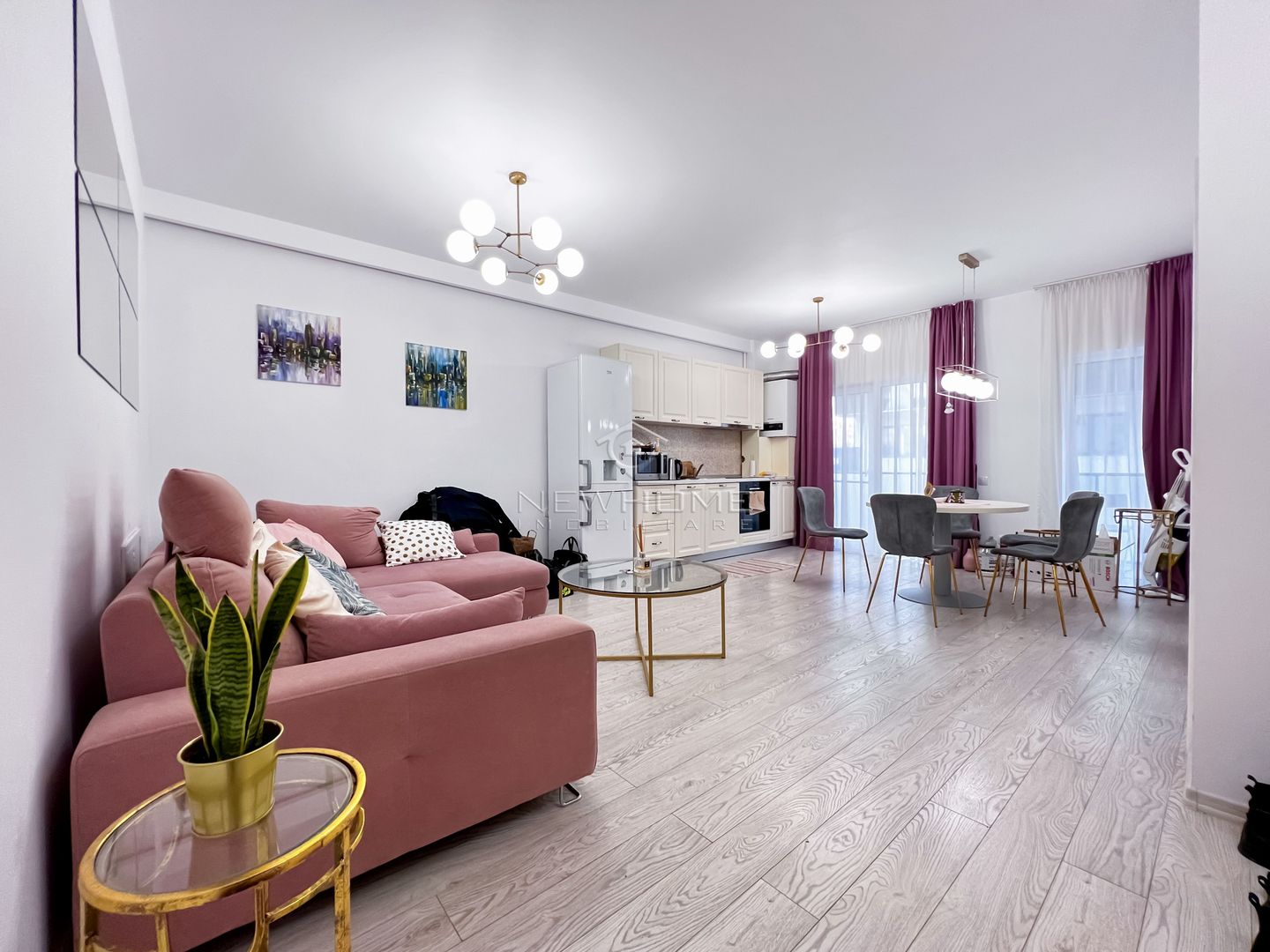 Apartament de vanzare 2 camere, zona Iulius Mall - Poză 1