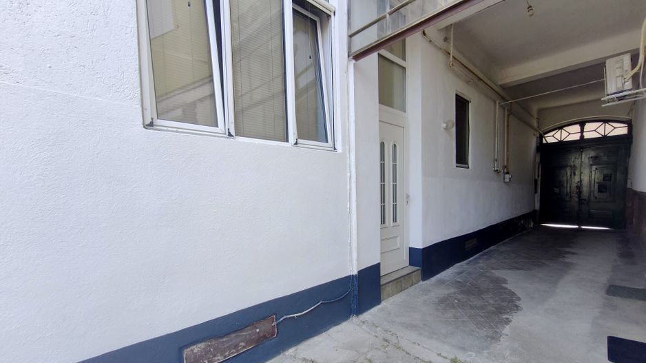 Apartament 4 camere, 132 mp, parter inalt, Piata Catedralei - Poză 11