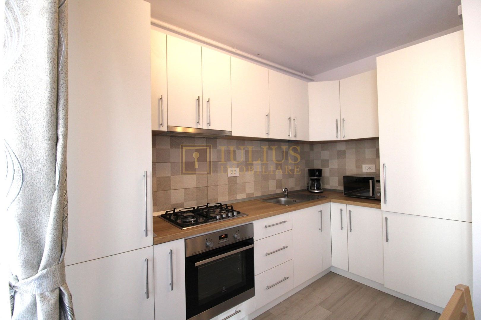 Complex Iris Armoniei / 2 camere/balcon/ parcare proprie - Poză 16