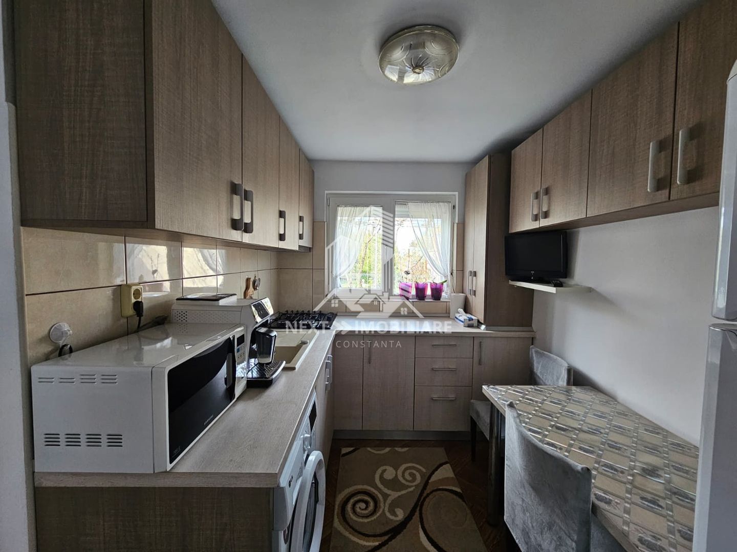 Casa 3 camere, langa Primaria Ovidiu,  teren 527 mp - Poză 5