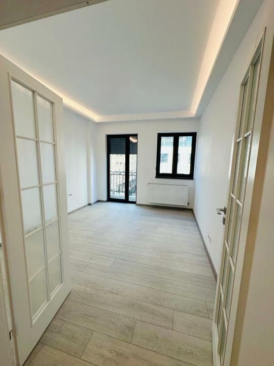 Apartament de vanzare 3 camere Calea Victoriei! - Poză 9