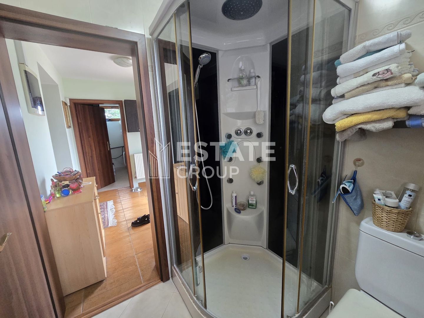 Casă individuală cu 4 camere in Dumbrăvița - Poză 10
