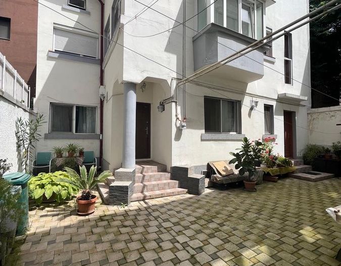 OPORTUNITATE DE VÂNZARE | 3 CAMERE ÎN VILA | CENTRALA PROPRIE  | ZONA DECEBAL - Poză 9