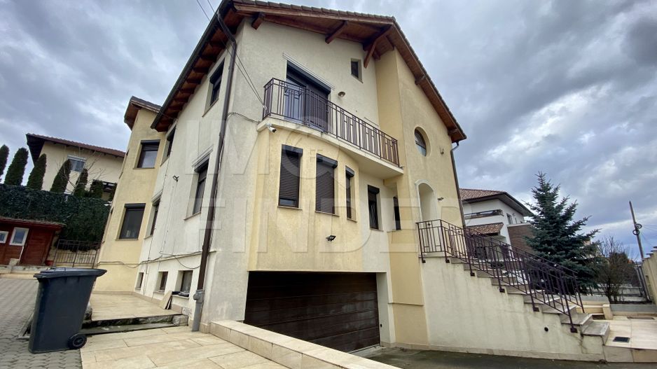 Casa individuală Buna Ziua, zona Grand Hotel Italia, teren 516 mp - Poză 1