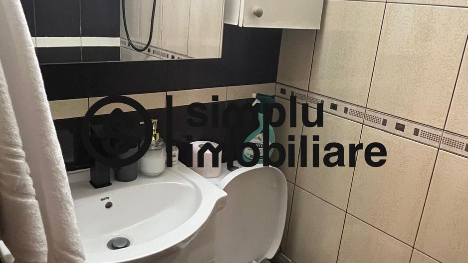 Camera de camin transformata in garsoniera! - Poză 4