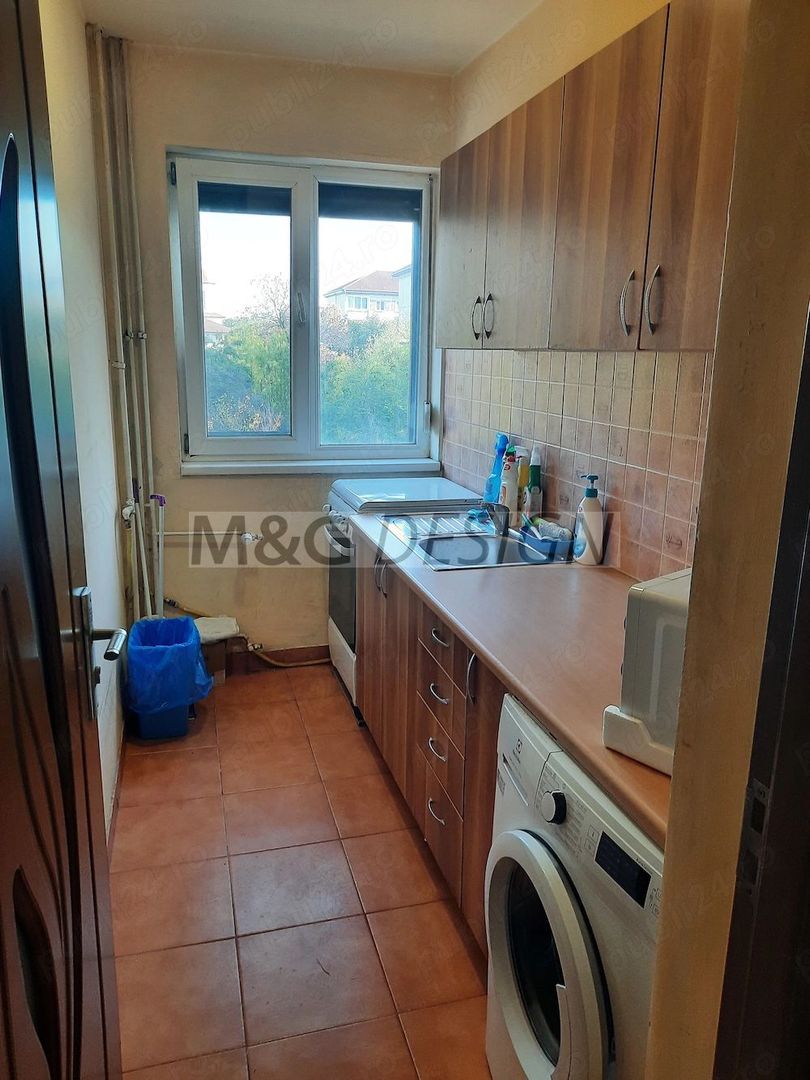 Apartament 3 camere zona Circumvalatiunii etaj 2 - Poză 3