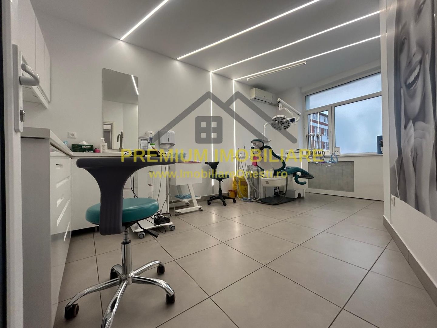 Spațiu comercial 90 mp – zonă cu trafic intens Onesti - Poză 3