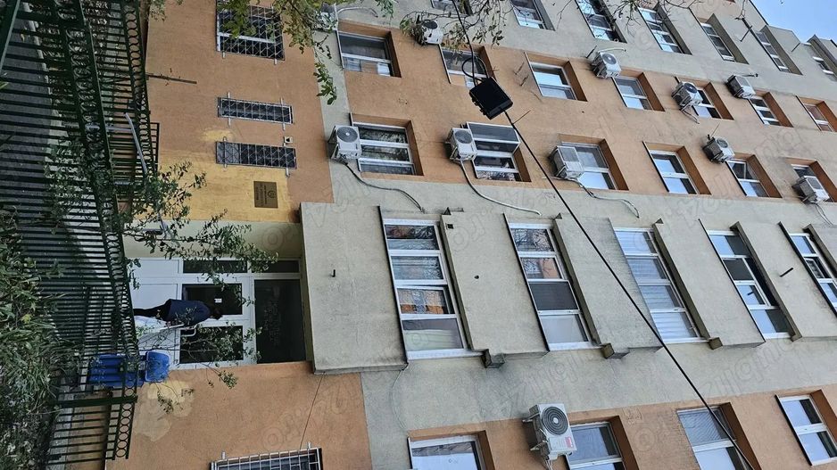 APARTAMENT LUMINOS  ZONA  SEBASTIAN - Poză 3