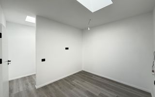 Ap pe 2 niveluri. 3 camere, 2 bai. 2 locuri de parcare. - Poză 13