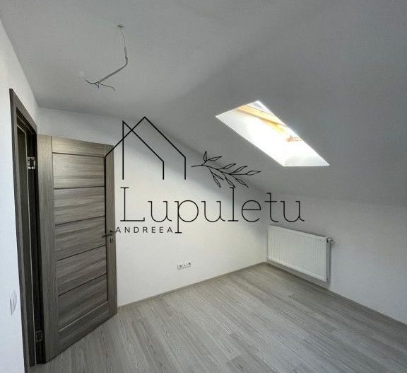 Apartament de vânzare | 3 camere | 67 MPU | Mansardă (4/4) - Poză 3