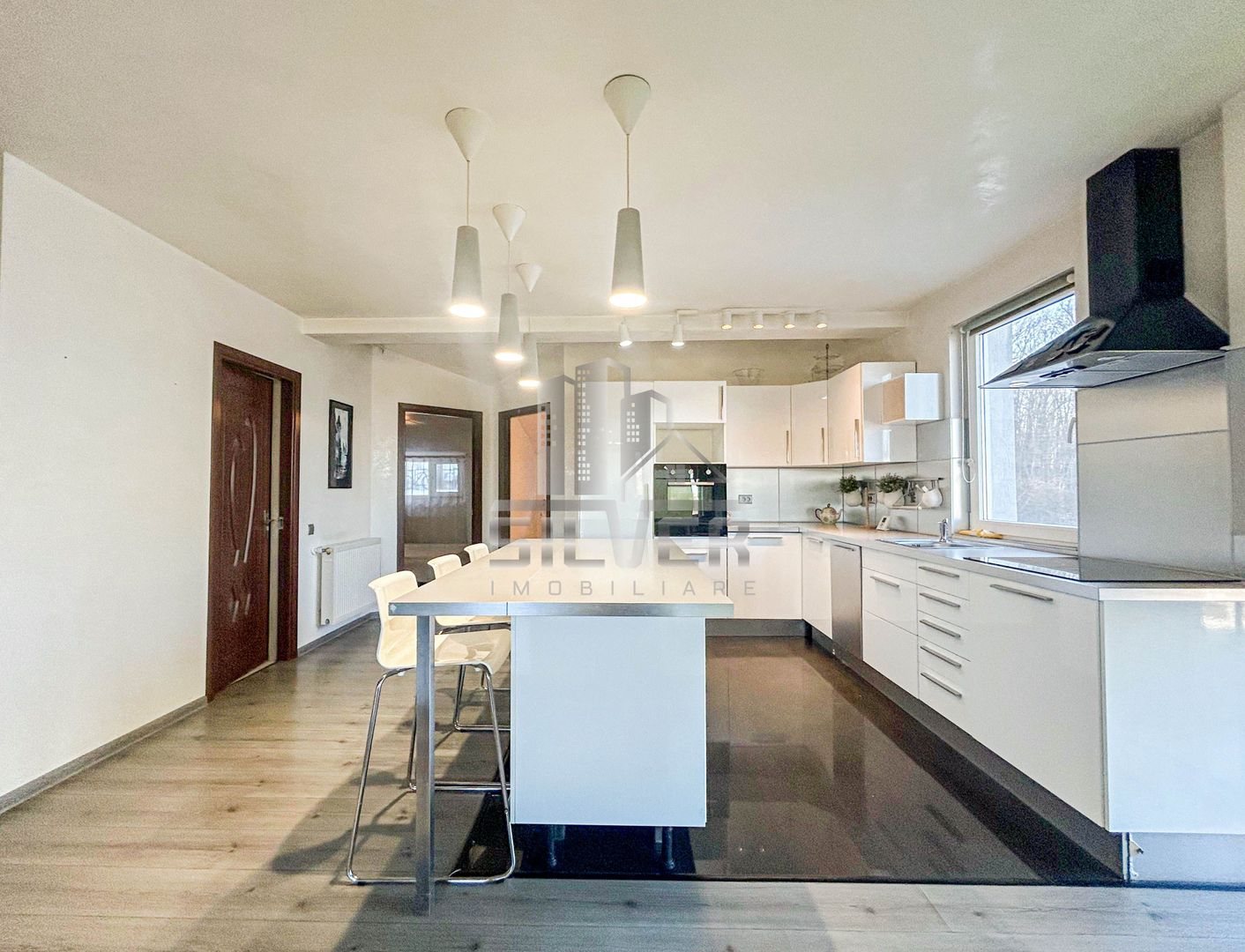 Apartament cu 3 camere de vânzare în Manastur, Cluj-Napoca - Poză 2