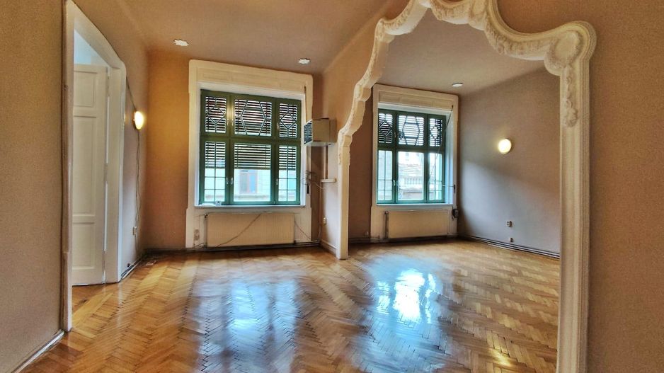 Birou 103 mp, 4 camere, ultracentral, str.I.Vulcan, Oradea, INCHIRIERE - Poză 4