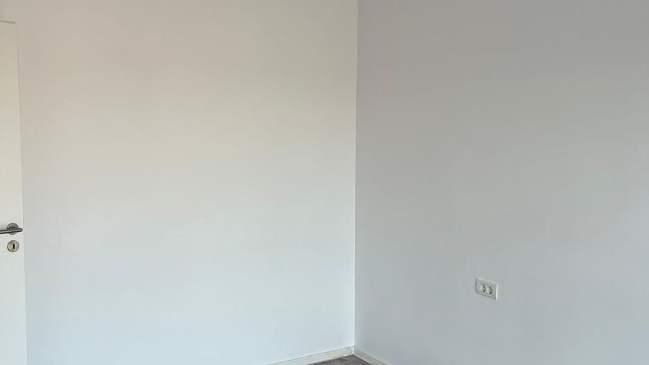 Apartament cu 3 camere de vânzare în Mosnita Noua - Poză 4