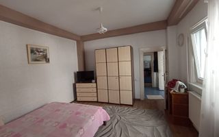 Casa spatioasa cu 7 camere, zona Bd. Brancoveanu, acces facil metrou - Poză 16