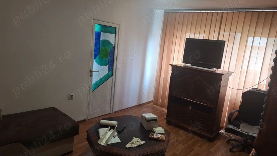 Apartament 3 camere etaj 2 Sagului - Poză 3