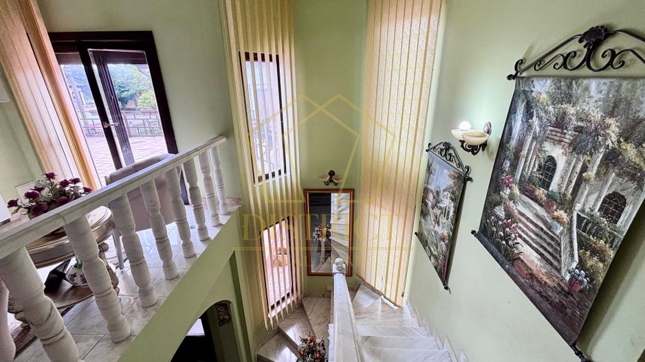 COM 0% Casa individuala spatioasa, piscina, garaj, anexe | Iosefin - Poză 15