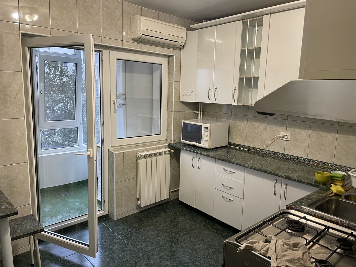 Inchiriere apartament 3 camere - Poză 18