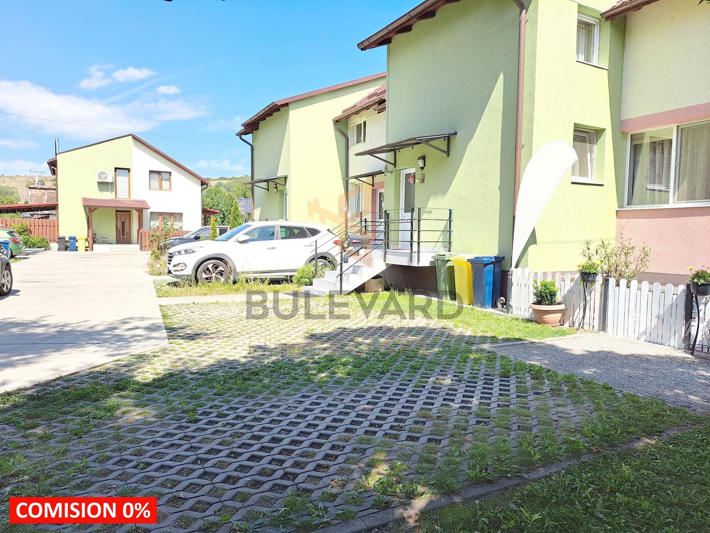 Comision 0! Casa 206 mp utili + pod 60 mp, 4 parcari, 304 mp teren - Poză 1