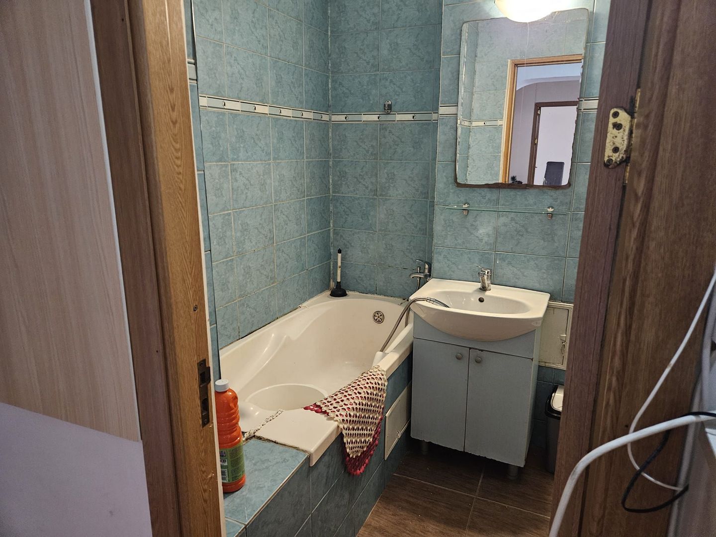 Inchiriere apartament 2 camere, Gavana zona Piata, stradal - Poză 6