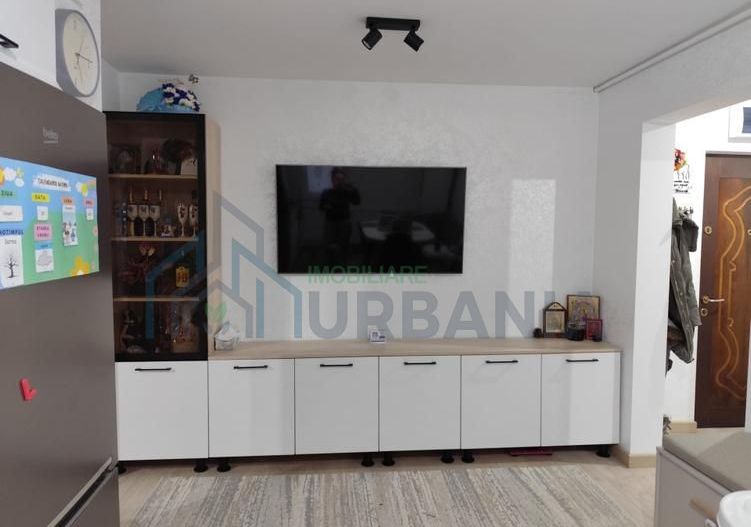 Apartament cu 2 camera decomandat - Poză 1