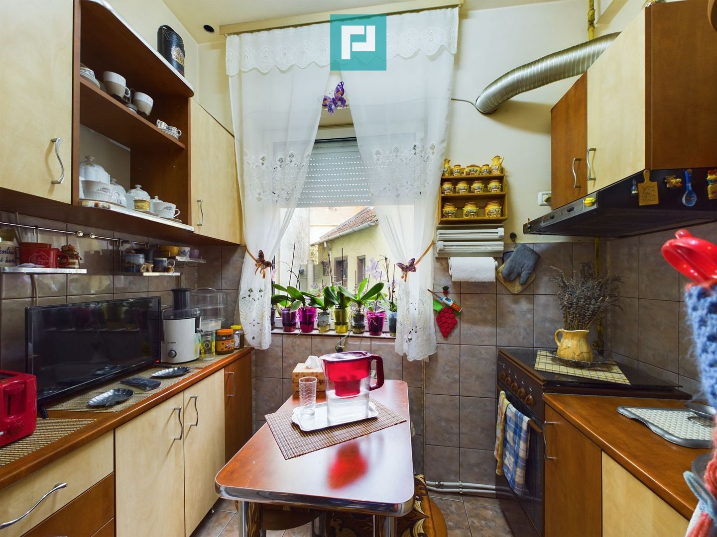 Clădire cu două apartamente zonă centrală - Poză 28