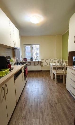 Apartament 4 camere, etaj 2, boxa, garaj - zona Steaua - Poză 2