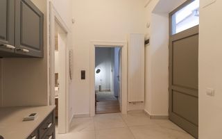 Apartament deosebit cu 4 camere in centrul orasului Cluj Napoca - Poză 14