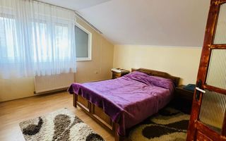 Casa in zona de dealuri - Poză 7