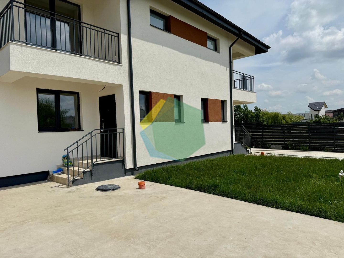 Vila duplex moderna nouă în Otopeni | Curte 160mp | Mutare imediată - Poză 1