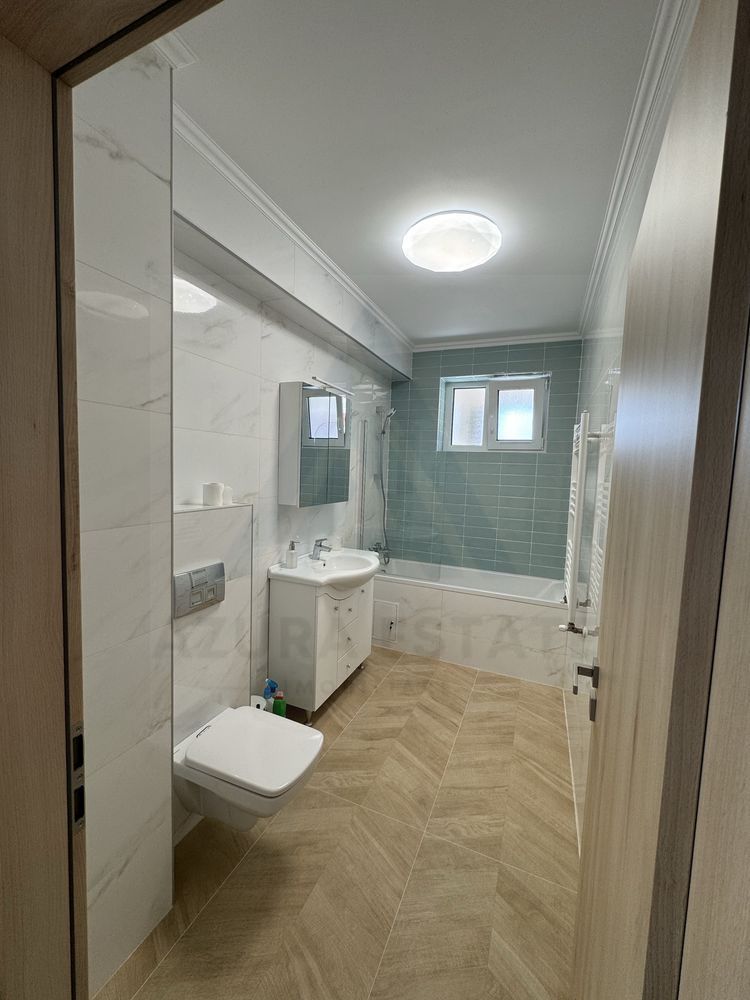 Apartament premium 3 camere 90 mp utili terasa 12 mp 2 parcari Lazaret - Poză 5