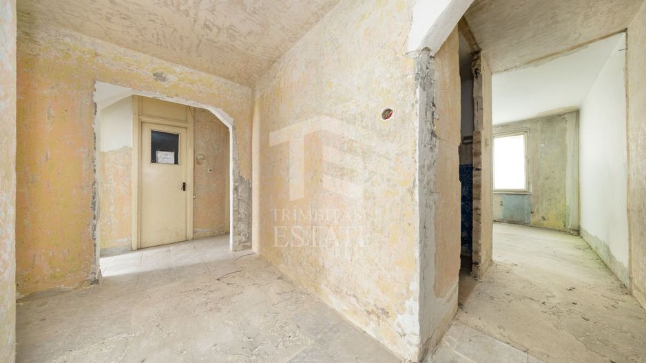 Triaj-Coresi-3 camere+2 bai-70 mp utili NERENOVAT - Poză 18