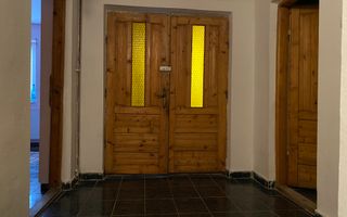 Vanzare apartament -3 camere la casă, etaj 1+pod+cota teren–Târgoviște - Poză 12