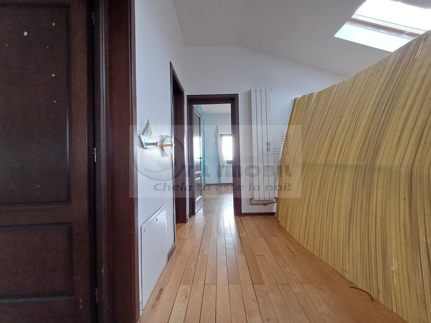 Casă spațioasă 5 camere | Valea Ursului La stradă principală | - Poză 15