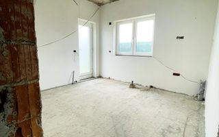 Casǎ de vânzare 7 camere P+E Sânmartin - Poză 5