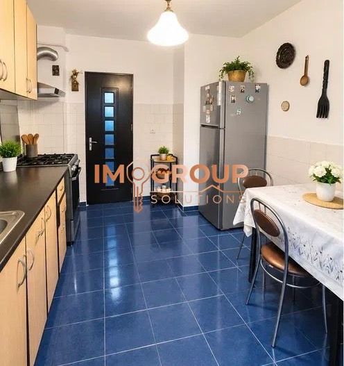 OANCEA - BLOC 1990 - ETAJ INTERMEDIAR - APARTAMENT CU 3 CAMERE DEC - Poză 1