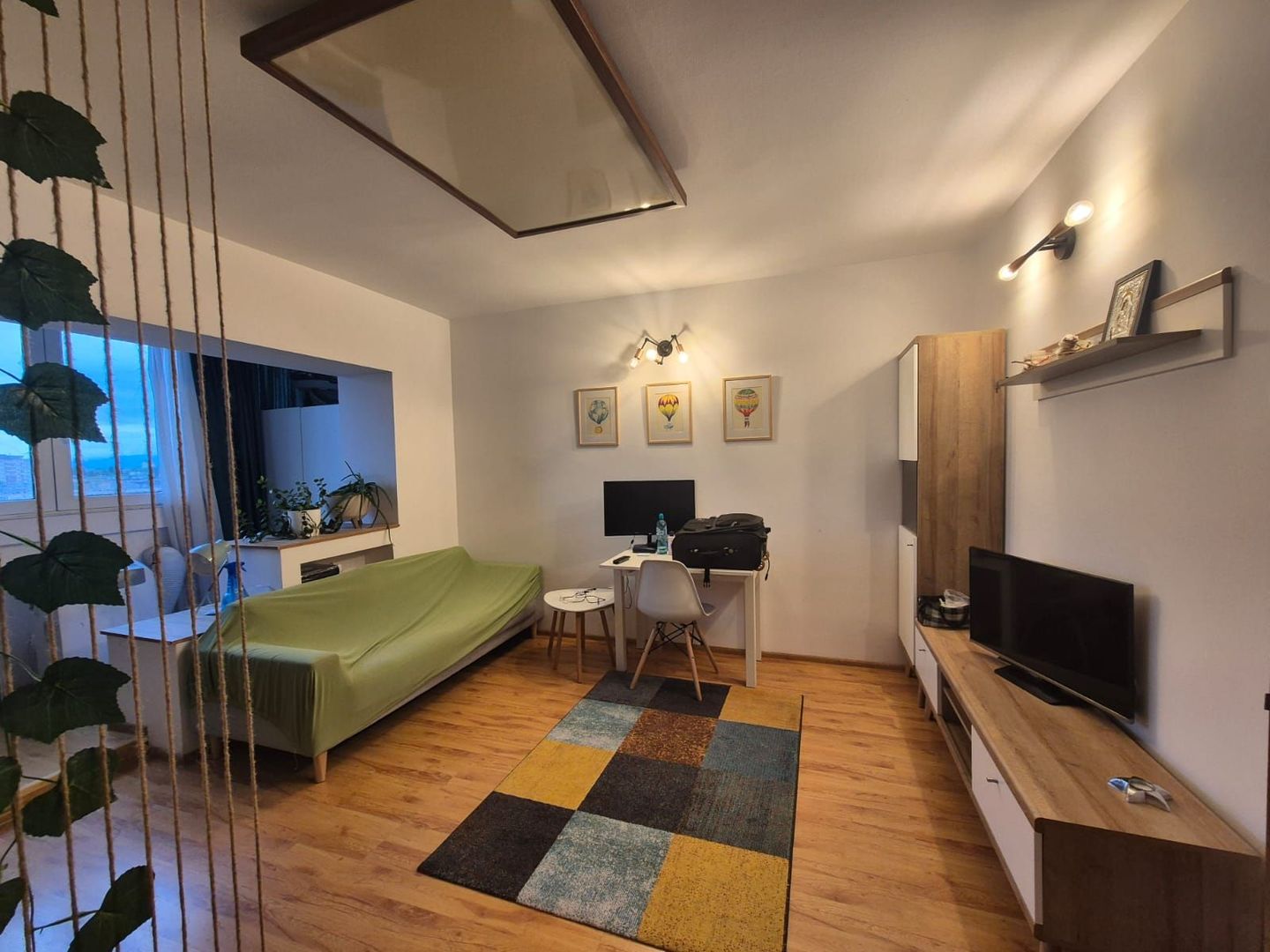 Intrare Racadau, garsonieră mobilată si utilată - Poză 2