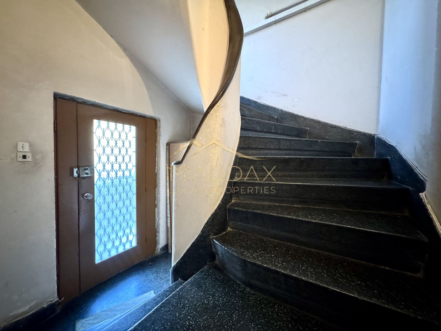 Masterpiece villa D+P+1+M***8 camere *** Garaj // Primăverii - Poză 33