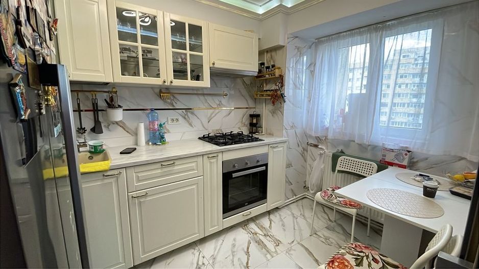 vanzare apartament 3 camere 75 mp, Colentinat - Poză 2