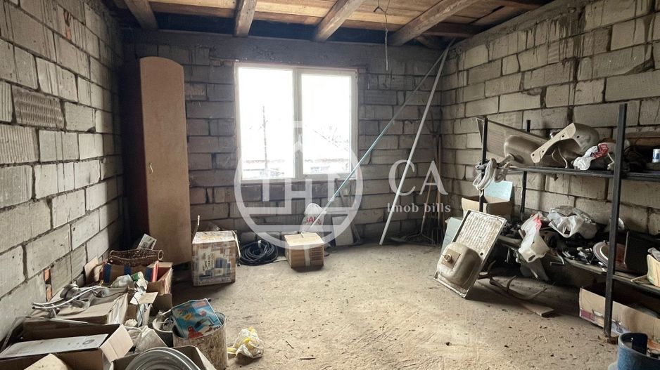 Casa de vanzare D+P+E+M cu 5 camere în Livada De Bihor - Poză 8
