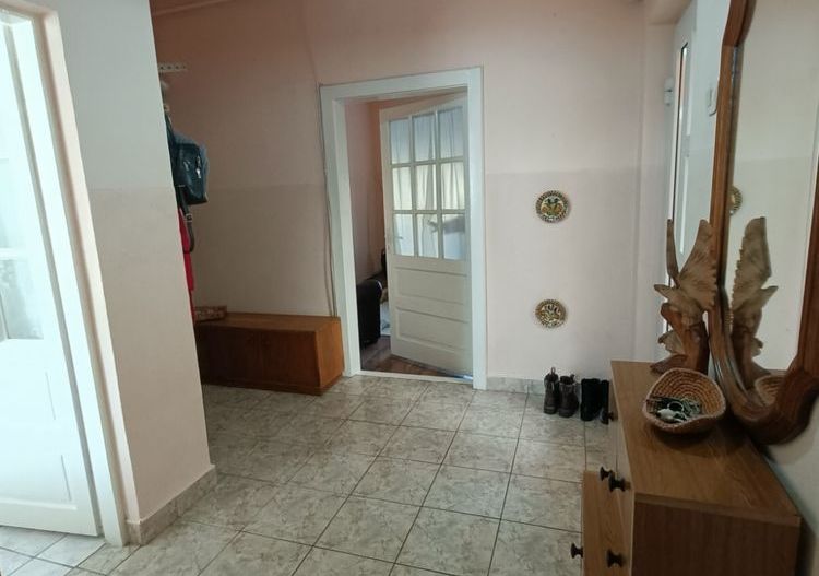 BRASADAS vinde casa 3 cam DUPLEX intrare separată. - Poză 4