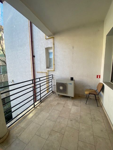 Spatiu de birou zona centrală - Poză 24