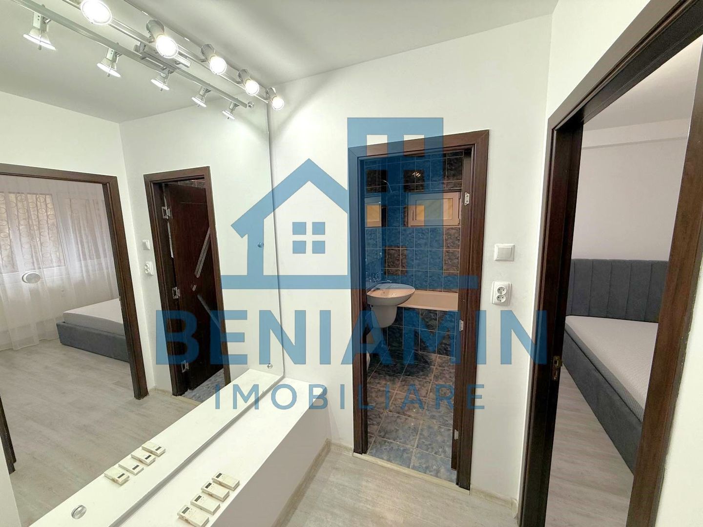 3 Camere-Parter-McDonald's-Renovat-Anvelopat-Mobilat-Zona Excelenta - Poză 8