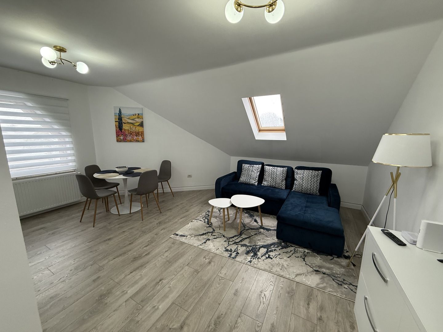 Apartament 3 camere | Zona centrala Radauti | Decomandat - Poză 3